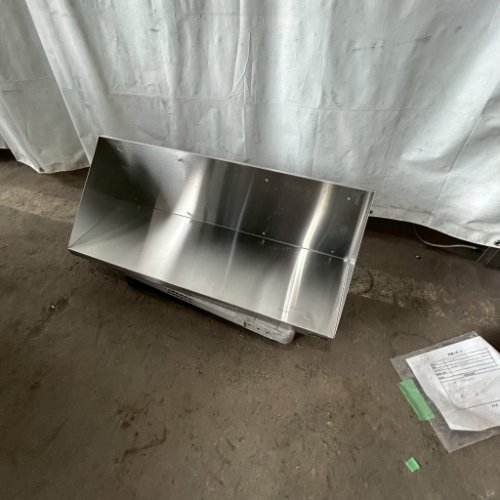 【中古】平棚 背板付き添い人 幅900×奥ふかさ300×高さ270 【貨物輸送別途積もり書き】【御勤め用】【飲食店 バス発着場 勝手もと備品 平棚 上棚 御勤め用平棚 御勤め用上棚】