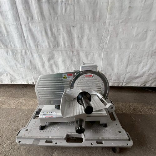 【中古】ミートスライサー テンポスオリジナル TBMS-250N 幅490×奥ふかさ390×高さ380 【貨物輸送別途積もり書き】【お役目用】【飲食店 バス発着場 勝手もと装置 スライサー お役目用スライサー】