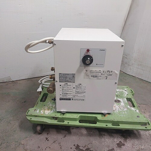 【実業家最長1年引きうける】【中古】灯し火温水器 日本イトミック ESN20ALN220DO 幅308×奥ふかさ375×高さ411 【貨物輸送別途積もり書き】【御勤め用】【飲食店 バス発着場 勝手もと備品 温水器 御勤め用温水器】