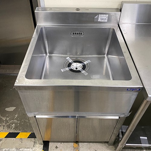 【中古】一槽シンク BGあり 幅620×奥ふかさ700×高さ800 【貨物輸送別途積もり書き】【お役目用】【飲食店 バス発着場 勝手もと装置 一槽シンク お役目用一槽シンク】