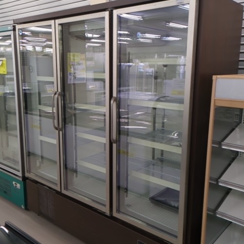【中古】冷蔵リーチインショーケース ホシザキ USR-180AT3-B 幅1800×奥ふかさ650×高さ1945 三相200V 【貨物輸送別途積もり書き】【御勤め用】【飲食店 バス発着場 勝手もと備品 リーチインショーケース 御勤め用リーチインショーケース】