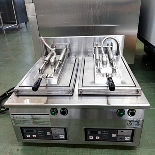 【中古】灯し火餃子焼器 マルゼン MAZE-44 幅600×奥ふかさ600×高さ285 三相200V 【貨物輸送別途積もり書き】【御勤め用】【飲食店 バス発着場 勝手もと備品 餃子焼器 御勤め用餃子焼器】