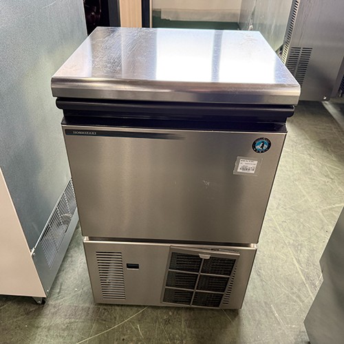 【業界最長1年保証】【中古】製氷機 35kg ホシザキ IM-35M-2 幅500&times;奥行450&times;高さ800 【送料別途見積】【業務用】【飲食店 店舗 厨房機器 製氷機 業務用製氷機】｜厨房機器と店舗用品 TENPOS