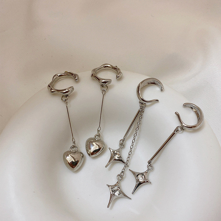 【イヤーカフ 星 ハート レディース 人気 かわいい パーツ 大ぶり スリム 小物 アクセサリー ガーリー イヤーカフピアス  耳に穴が空いていない カジュアル シルバー フープ 韓国 アイドル 両耳用 可愛い 細め 星型 ピアス かわいい プレゼント テラス ...