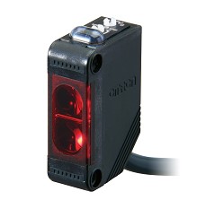 オムロン E3Z-D61 2M アンプ内蔵形光電センサ（小型）