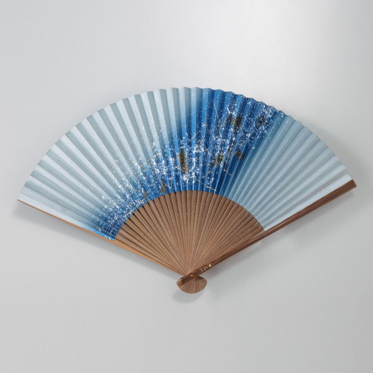 【お買い物マラソン×ポイント優待キャンペーン】箔一 金沢扇子 泊美 ちらし美 天の川【和紙ラッピング】 正規代理店 北陸の工芸品 ギフト プレゼント 記念品 還暦祝い 退職祝い 引越し祝い ホワイトデー 母の日 父の日