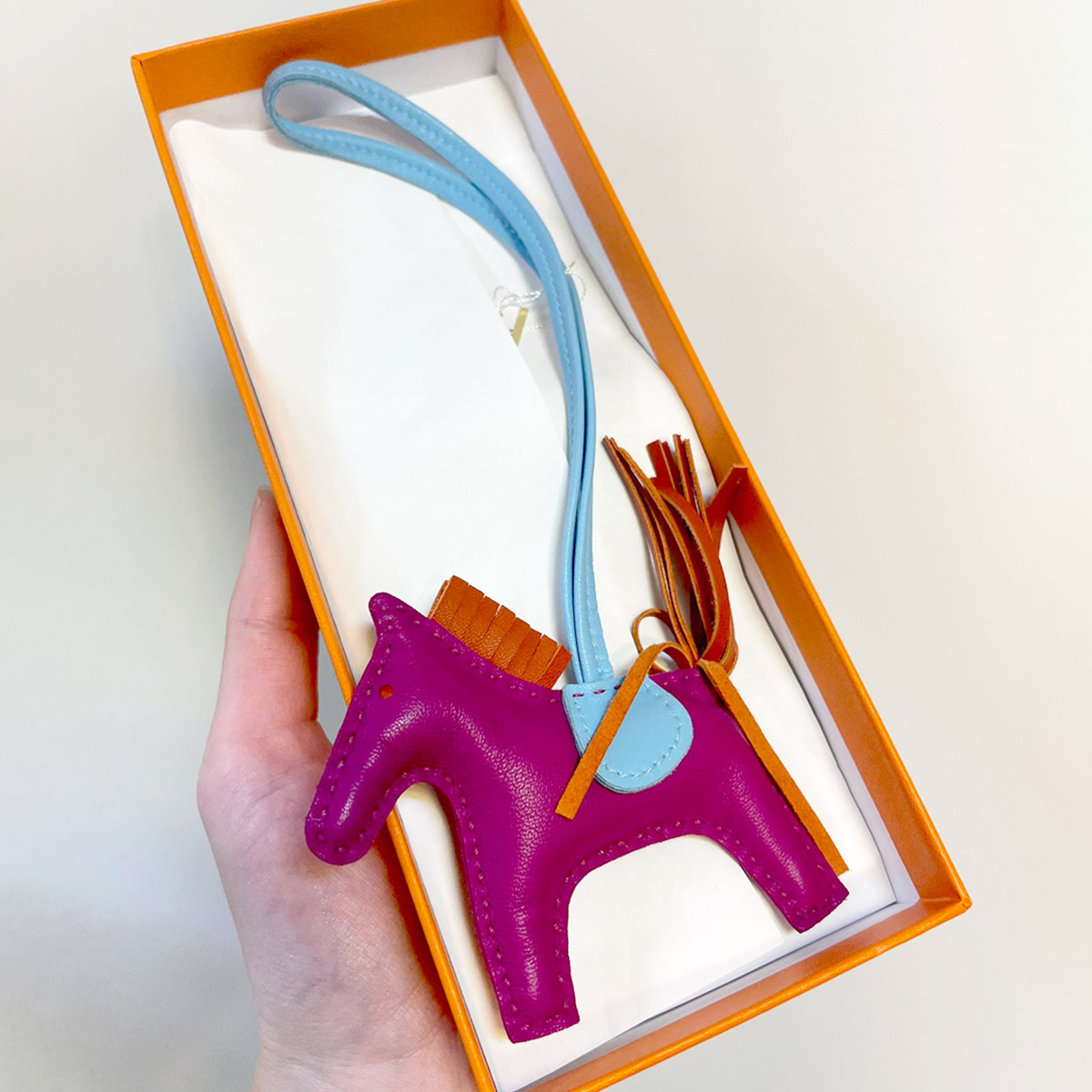 楽天市場】エルメス HERMES ロデオ チャーム PM ソーエトゥープ