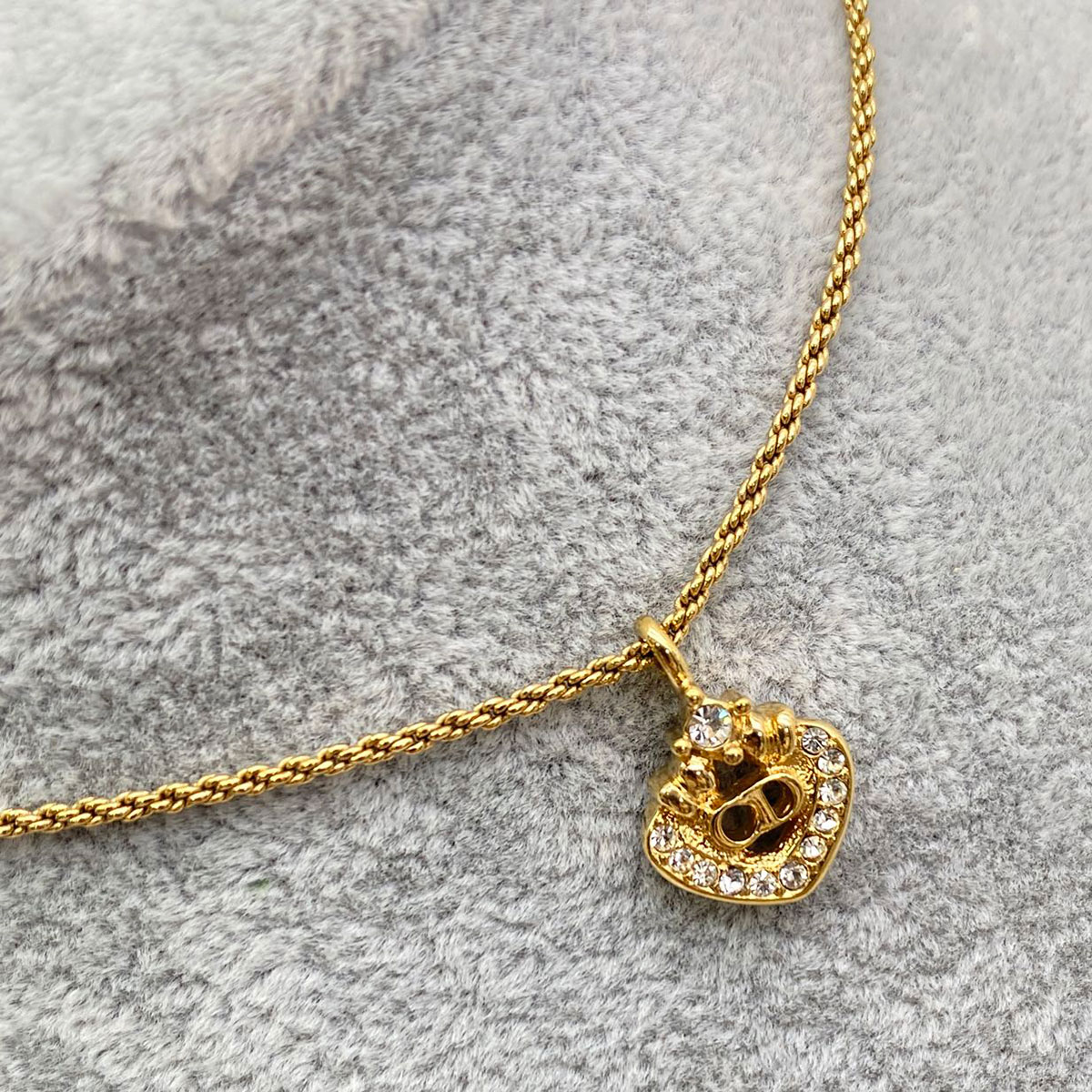 Dior ディオール ネックレス スター ヒール ラインストーン ペンダント Dior ディオール ネックレス スター ヒール ラインストーン ペンダント