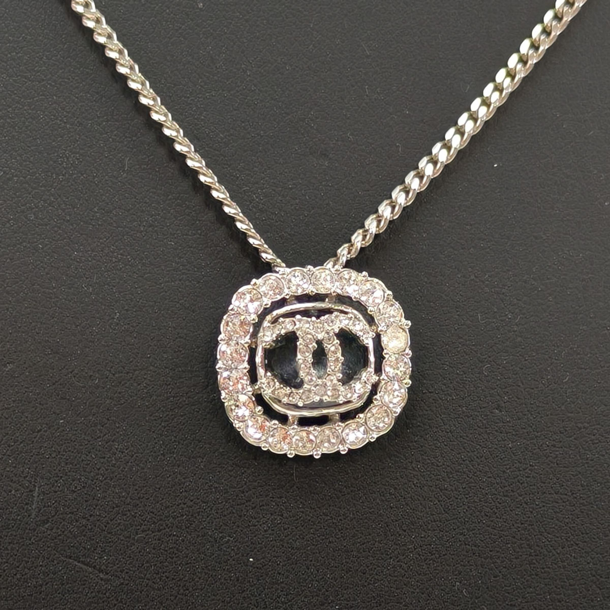 シャネル　ココマーク　ラインストーン　ネックレス　♡c12v CHANEL シャネル ココマーク ラインストーン ネックレス