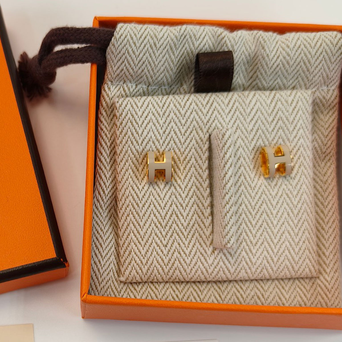 楽天市場】【未使用品】 HERMES（エルメス）ポップアッシュ ミニ