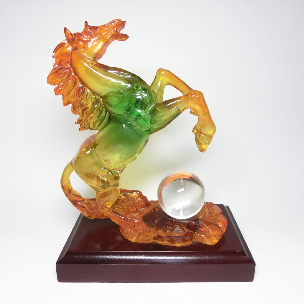 鮮やかで繊細な色彩の竜と馬の装飾プレート 縁起物 インテリア 置物 楽天市場】アウトレット【現品限り】 瑠璃色 宝寿馬 (高さ約27.0cm