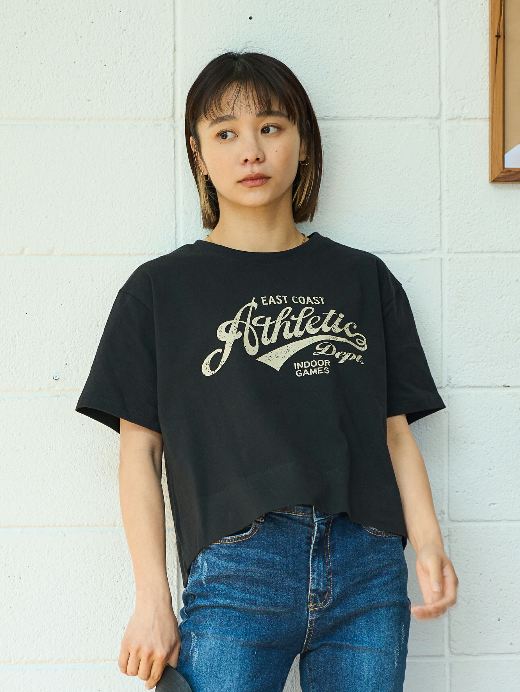 East Tシャツ ショート丈 トップス ロゴt 半袖 レディース ティーシャツ カジュアル おしゃれ オシャレ かわいい 可愛い きれいめ ゆったり プルオーバー ホワイト ブラック フリーサイズ 大人カジュアル 春夏 Odorata オドラタ 史上一番安い
