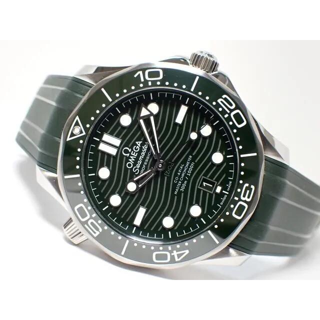【中古】ゼロ（OMEGA）シーマスター・ダイバー 300M  緑であること 42MM Ref.210.32.42.20.10.001 ’22年 メンズ腕時計-腕時計