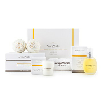 【月間優良ショップ受賞】 Aromaworks Serenity Body Indulgence Set 3.4oz Body Oil, 2.6oz Candle, 2Pcs Duo AromaBomb, White Aromaworks Flannel Aromawork 送料無料 海外通販