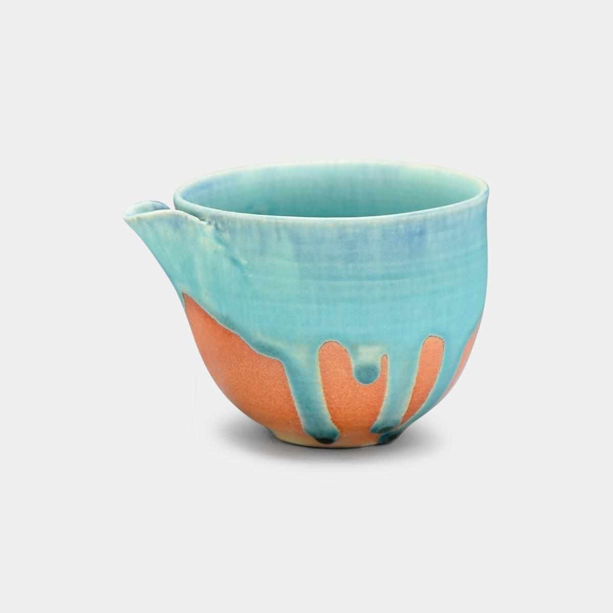 片口 HiBiKi 碧彩 食器 茶器 ギフト おしゃれ 高級 磁器|9x7.5cm 青 白 京焼・清水焼 大日 日本製 国産 職人|海外 手土産 モダン 日常使い 和食 洋食 酒器 日本酒 ドレッシング おもてなし|結婚祝い 新築祝い 新居祝い 誕生日 還暦祝い 米寿 プレゼント