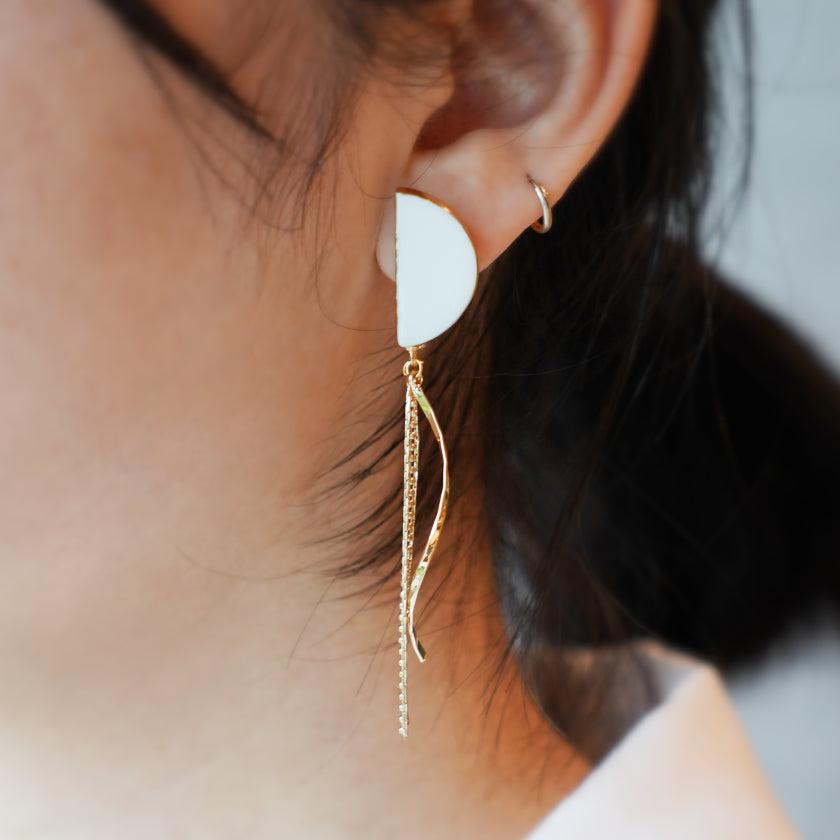 【ピアス】半月 | 有田焼 | 6.kiln