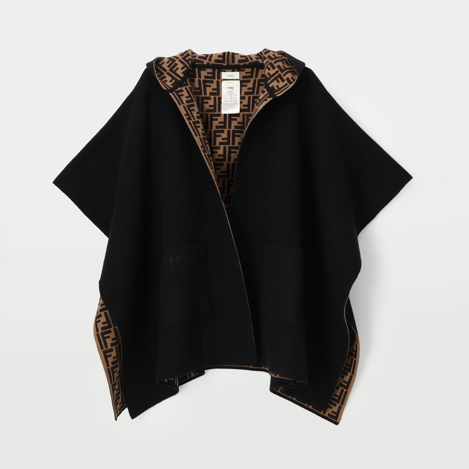 FENDI ポンチョ ケープ　モノグラム　フェンディ　新品　2024年　ズッカ柄 FENDI ポンチョ ケープ フェンディ 新品 ズッカ柄 キッズ 定価9万円