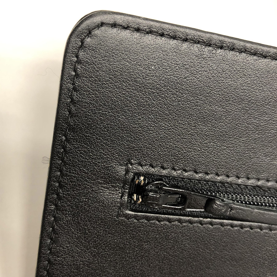 シャネル2.55チェーンウォレットA70328B00979グラフィティ柄型押しクロコ調レザー2019AW黒ブラックゴールドミニバッグCHANEL長財布【中古】
