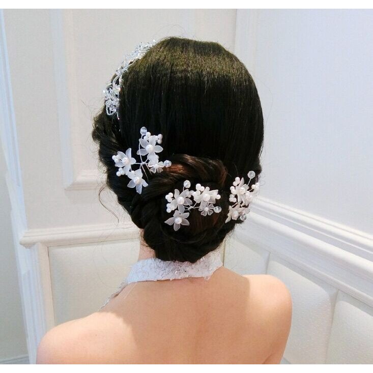 楽天市場 ウエディング ヘッドドレス 結婚式 ヘアピン パール フラワー 4個セット 髪飾り ヘアアクセサリー ブライダル 花嫁 花モチーフ ラインストーン H 安カワアクセサリーmuse本店