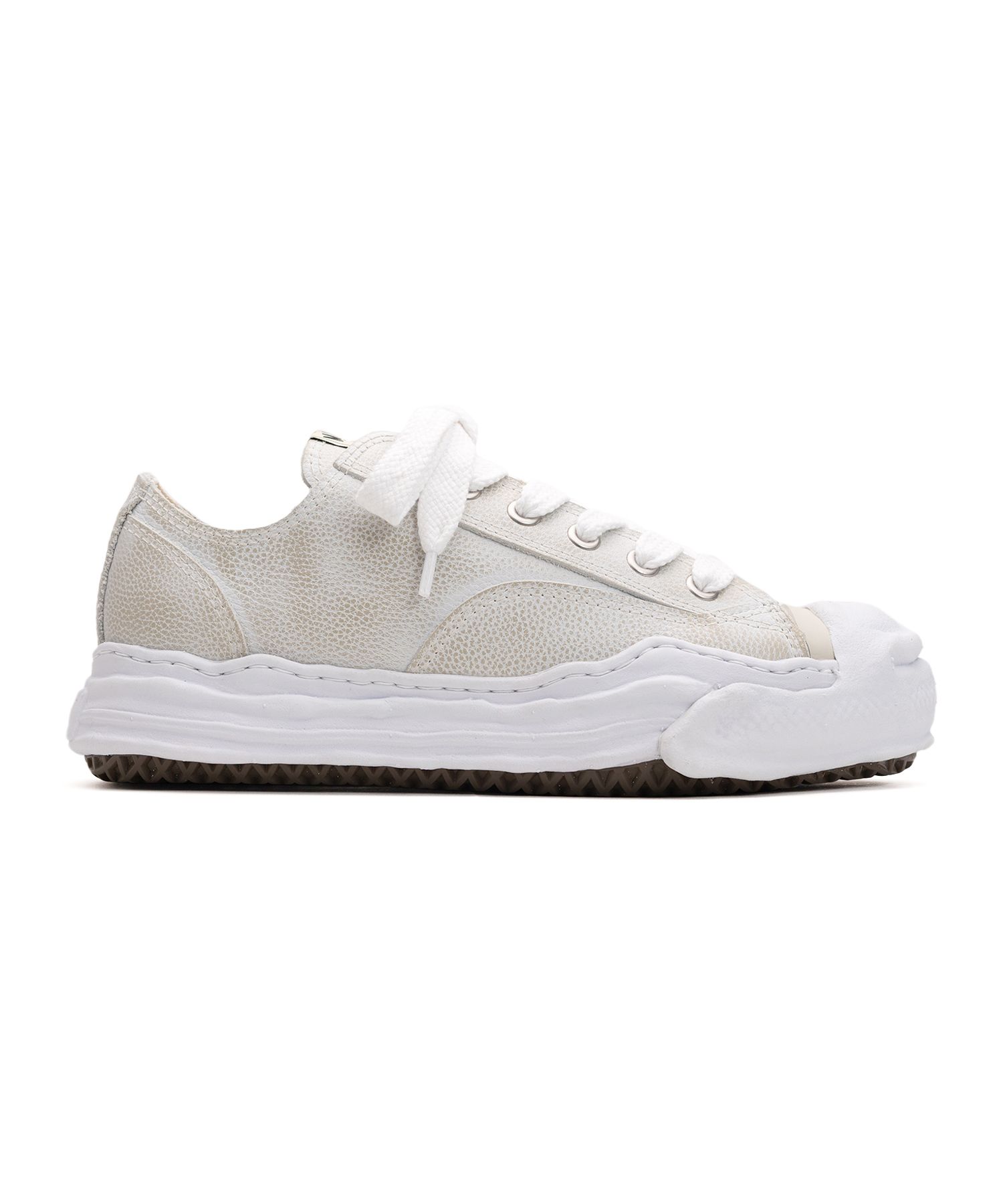 【正規取扱店】Maison MIHARA YASUHIRO スニーカー HANK OG Sole Brushed Shrink Leather Low-top Sneaker WHITE (メゾン ミハラヤスヒロ)|THE PARK