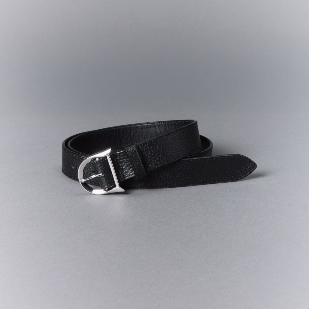 ＼エントリーで全品最大P19倍！4/4(土)20時～／ MASU | エムエーエスユー ARROW BUCKLE LEATHER BELT BLACK (M26U6OJ014) 26SS 26春夏 ベルト レザー レザーベルト