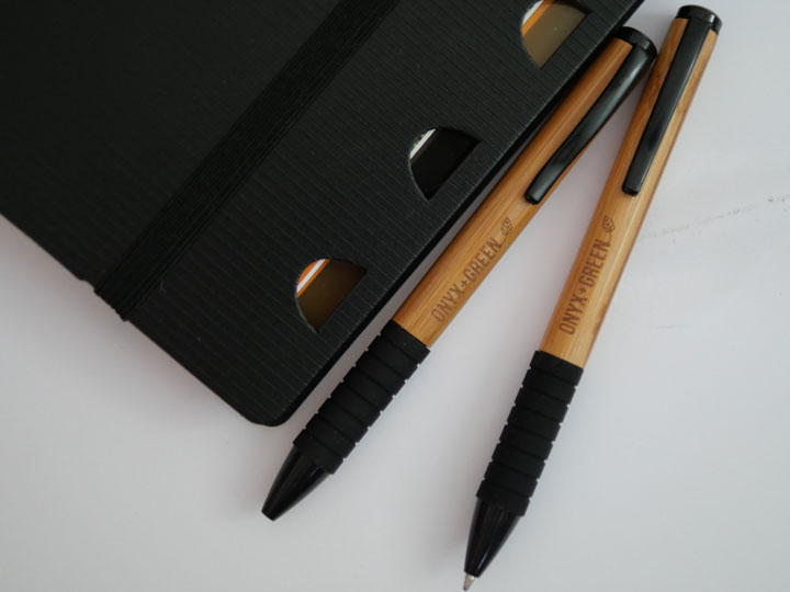 楽天市場 P10倍 1 9 00 Onyx Green オニキス グリーン 竹製のボールペン 1ｍｍ 2本セット 2 Pcs Ballpoint Pen Bamboo Blk おしゃれ 文房具 文具 カナダ サステイナブル エシカル エコ 環境 ボールペン 黒インク The Wind