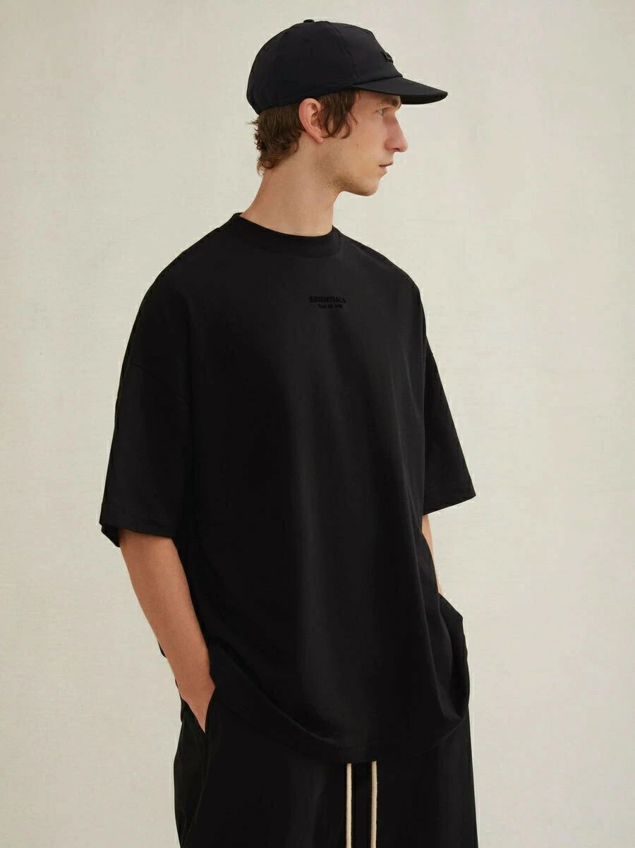 FOG ESSENTIALS ロゴ 半袖シャツ Tシャツ T-shirt 両面ロゴ メンズ レディース オーバーサイズ オフホワイト フィアオブゴッド Fear Of God　ユニセックス 春夏 夏 半袖 正規品 男女兼用｜THL SHOP