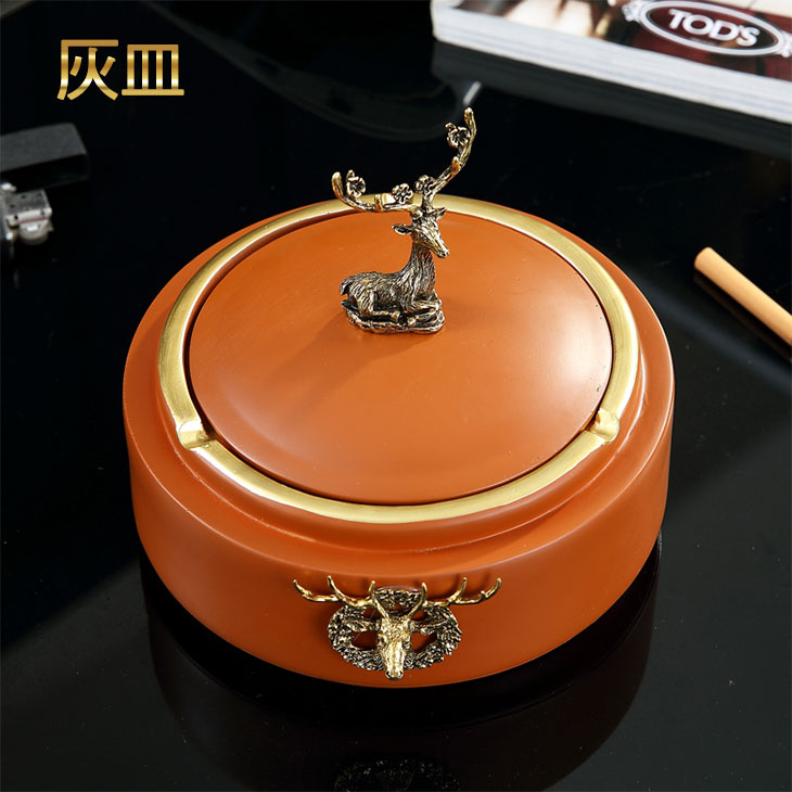 灰皿 はいざら ふた付き 灰皿 おしゃれ 卓上 吸煙灰皿 吸煙具 鹿柄 樹脂 北欧風 飾り物 業務用 会社用 内側 ステンレス 滑り止めマット付き インテリア ギフト プレゼント お祝い 記念品 ギフト 父の日 送料無料 卓上灰皿 蓋付き 重厚感 高級感 防臭 防風 インテリア