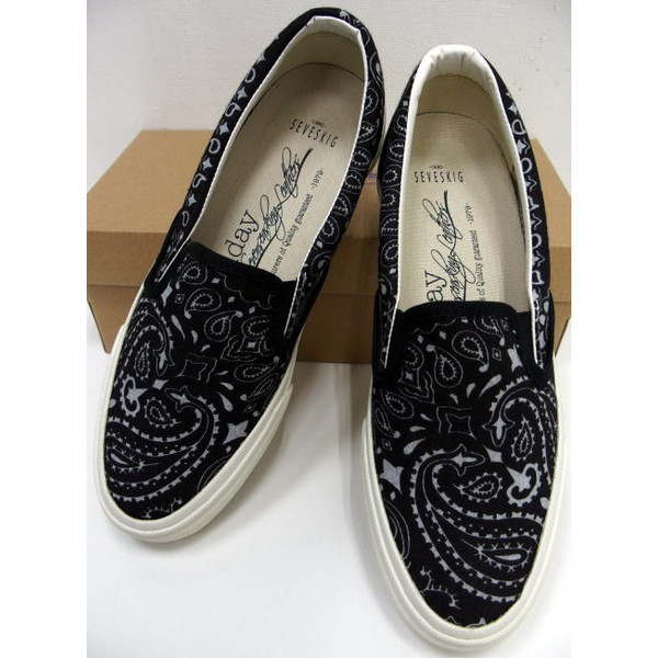 【在庫処分/返品・交換不可】Holiday×SEVESKIG [Collaboration SLIP ON] 限定生産アイテム/リメイク/バンダナ/ペーズリー/スリッポン/スニーカー！