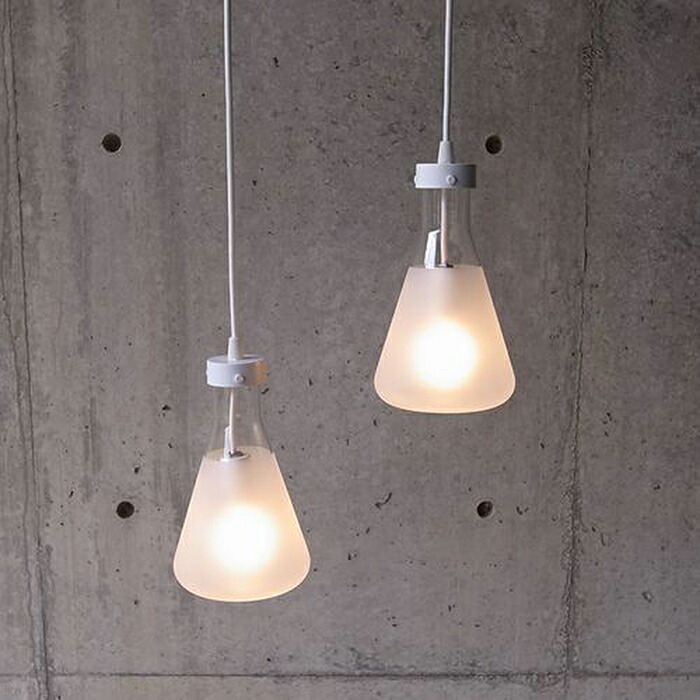 FLASK - Pendant Lamp | 送料無料 abode* 三角フラスコ型の照明 間接照明 ガラス素材 デザイン照明 オフィス インテリア オシャレ空間 遊び心 新生活|インテリア・家具のお店 S.S.S