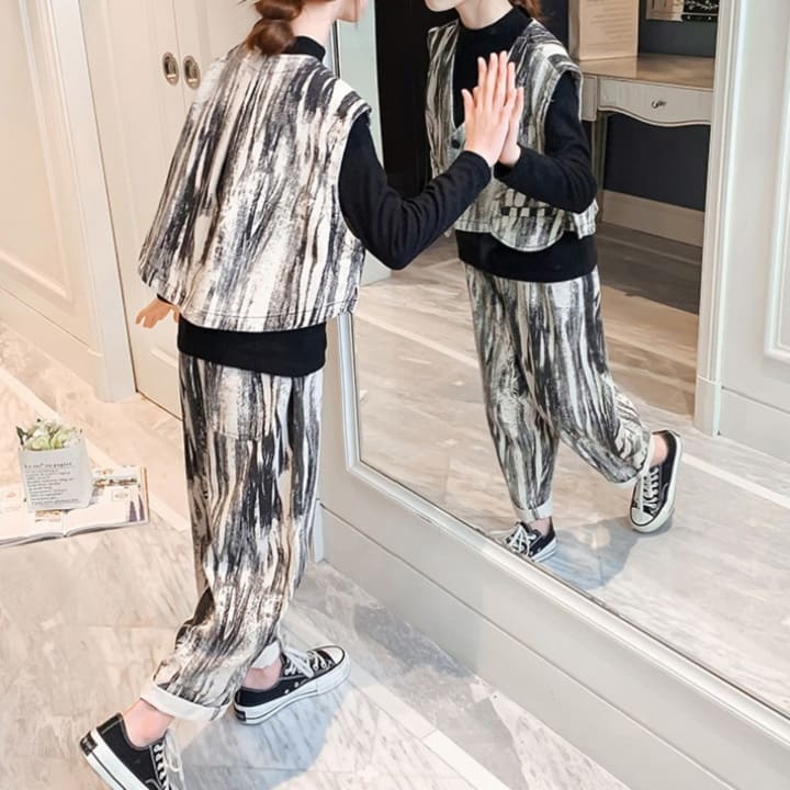 韓国子供服 セットアップ 新作 モード系 3点セット 女の子 長袖トップス ベスト ロングパンツ ボトムス グラデーション カラー キッズ カジュアル ズボン オシャレ コーデ 通学 普段着 出産祝い