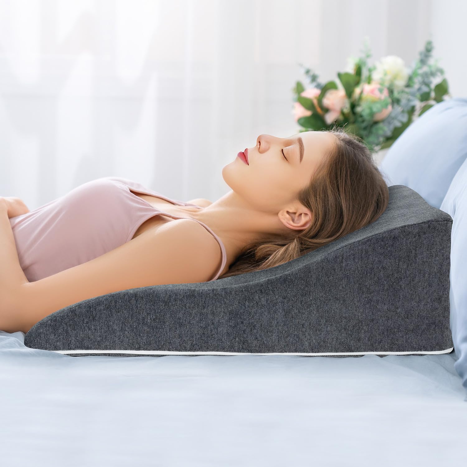 IMIEE 三角クッション 三角枕 ベッド背もたれ 腰枕 なだらか 足枕 傾斜枕 Amazon｜IMIEE 三角クッション 三角枕 ベッド背もたれ 腰枕