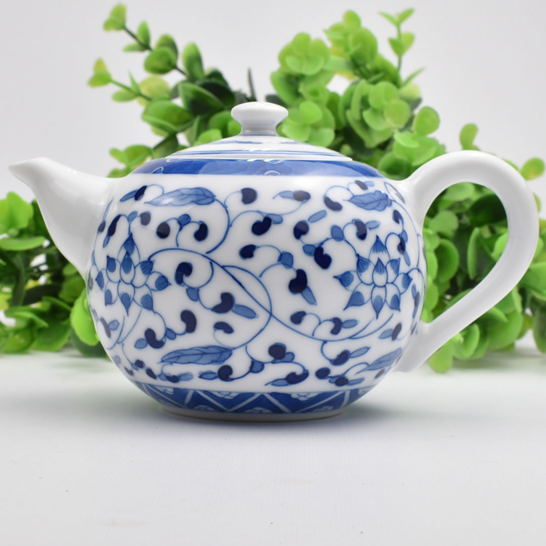 景徳鎮青花茶壺 纏枝蓮壺  180ml（満水220ml）