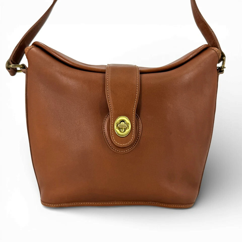【中古】COACH オールドコーチ キャラメル 手作り レザー ショルダーバッグ