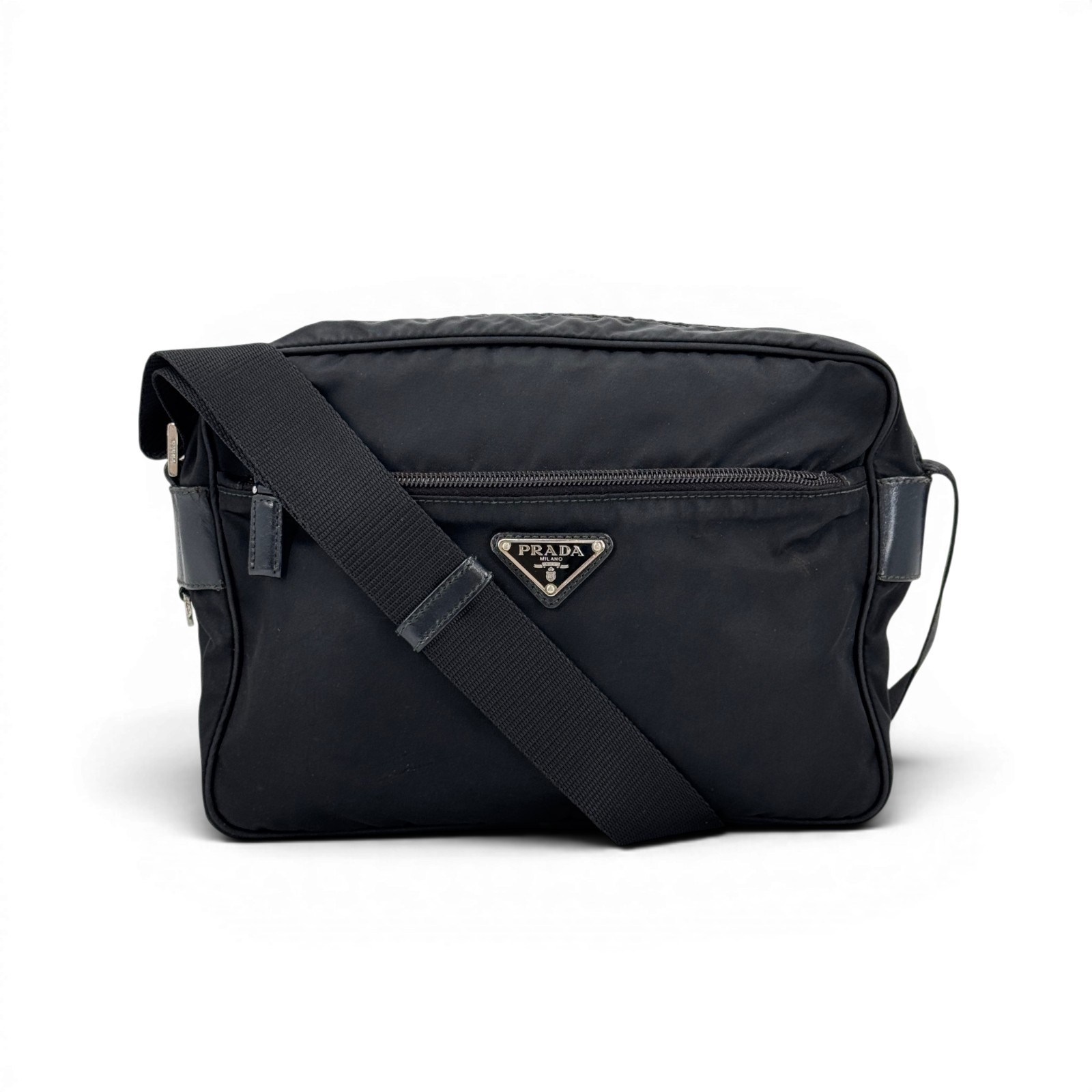 【中古】PRADA テスートナイロン ブラック カメラショルダーバッグ BT0175｜Tibi Trunk　店