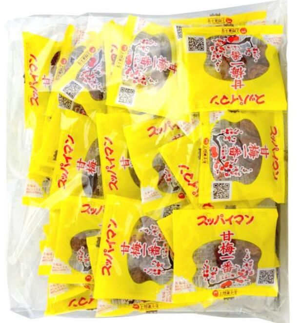 楽天市場】100円 上間 4粒入スッパイマン梅キャンディー [1袋 15個入