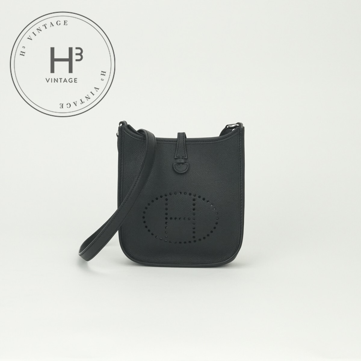 エルメス HERMES エブリンTPM エブリン TPM エヴリンTPM エヴリン TPM バッグ ショルダーバッグ エプソン ノワール Noir ブラック Black 黒 シルバー金具 ヴォーエプソン|H3(エイチスリー)店