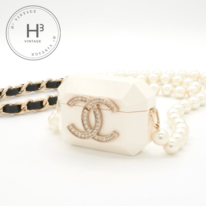 楽天市場】シャネル CHANEL airpodsケース チャーム ケース ラムスキン