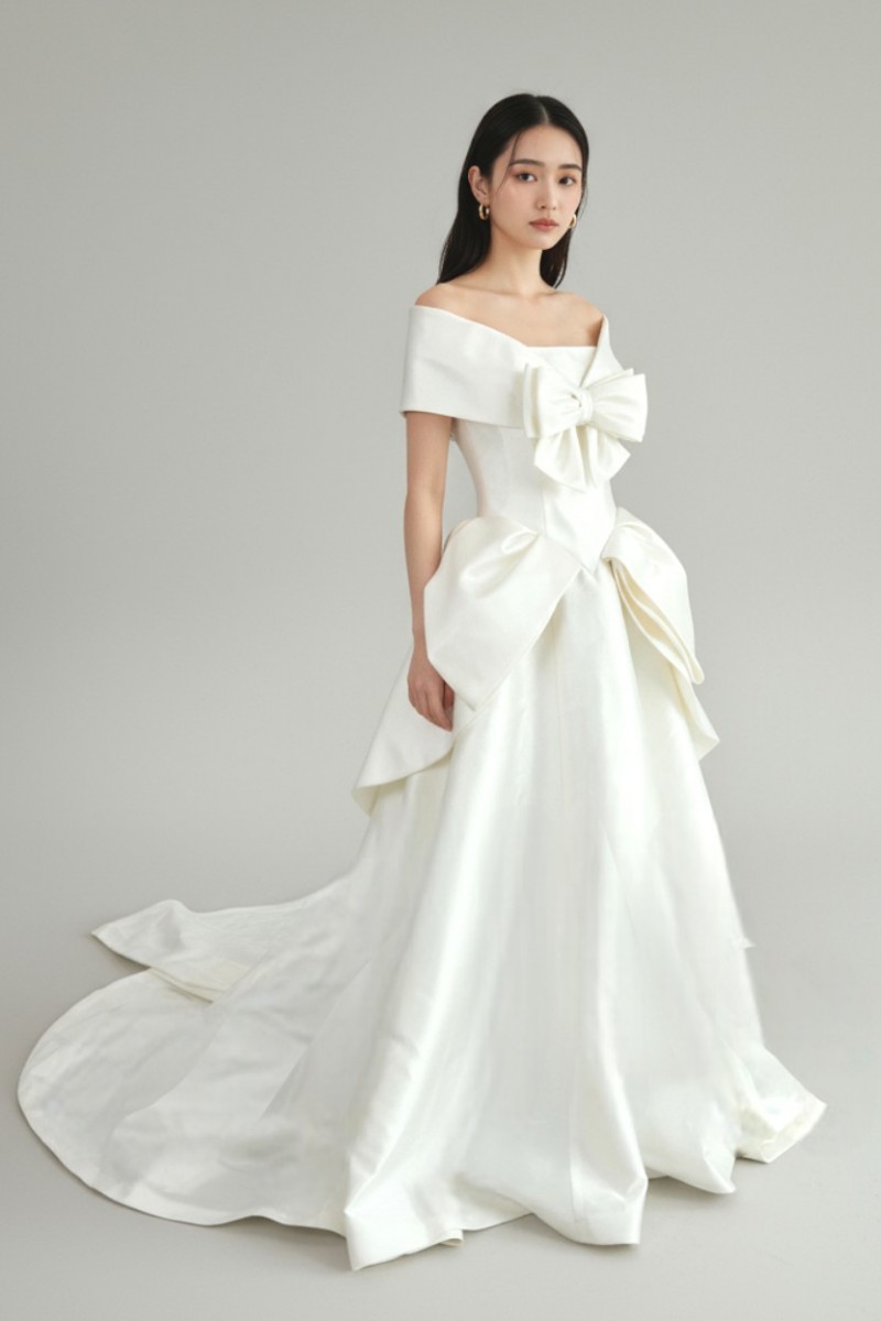 エマリーエ EMarie ダブルリボンケープカラー Aライン ウェディングドレス ホワイト 白 サテン 楽天市場】エマリーエ EMarie ダブルリボンケープカラー Aライン