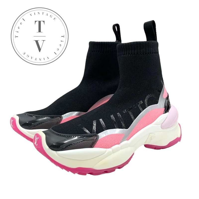 ルイヴィトン LOUIS VUITTON 幽客55伝達ルート スニーカー 靴 シューズ 布切れ 天然ゴム 黒いこと さくら色 靴下スニーカー ロゴタイプ 編み物