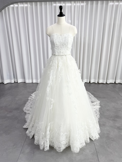 ハーミア Hermia スレンダーライン ウェディングドレス ホワイト 白 ファーストオーナー ノースリーブ ビーズ刺繍 楽天市場】ハーミア Hermia スレンダーライン ウェディングドレス