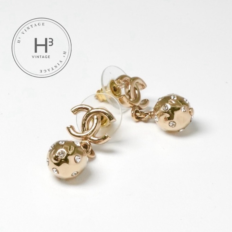 シャネル イヤリング ココマーク BOY ラインストーン ゴールド 【公式