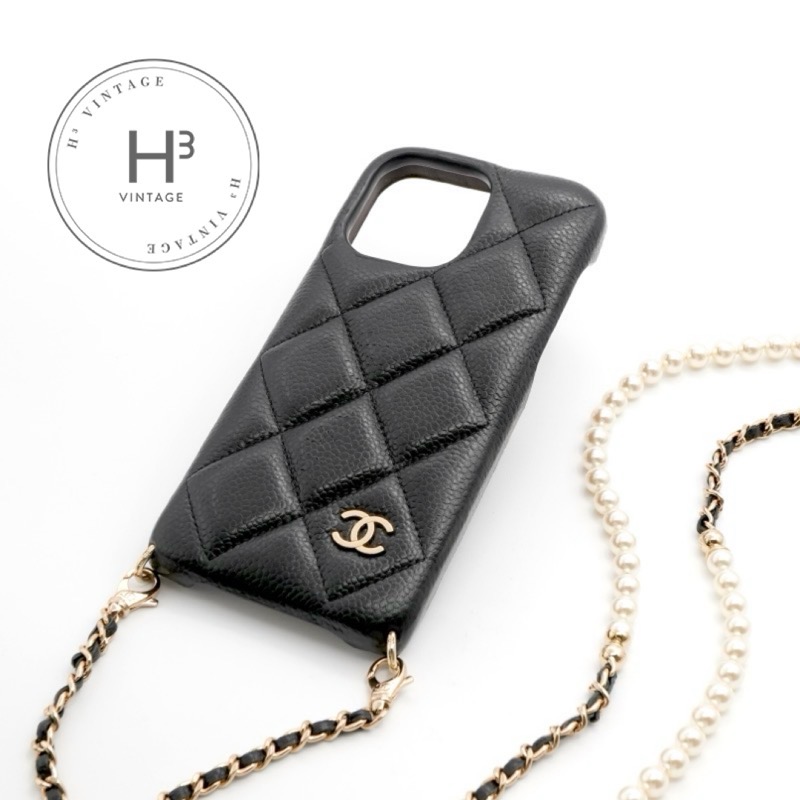 シャネル CHANEL 持ちはこぶ・スマホアクセサリー 黒いこと ゴールド ココマーク マトラッセ iPhone15proMAX iPhone容れもの チェーン店 パール
