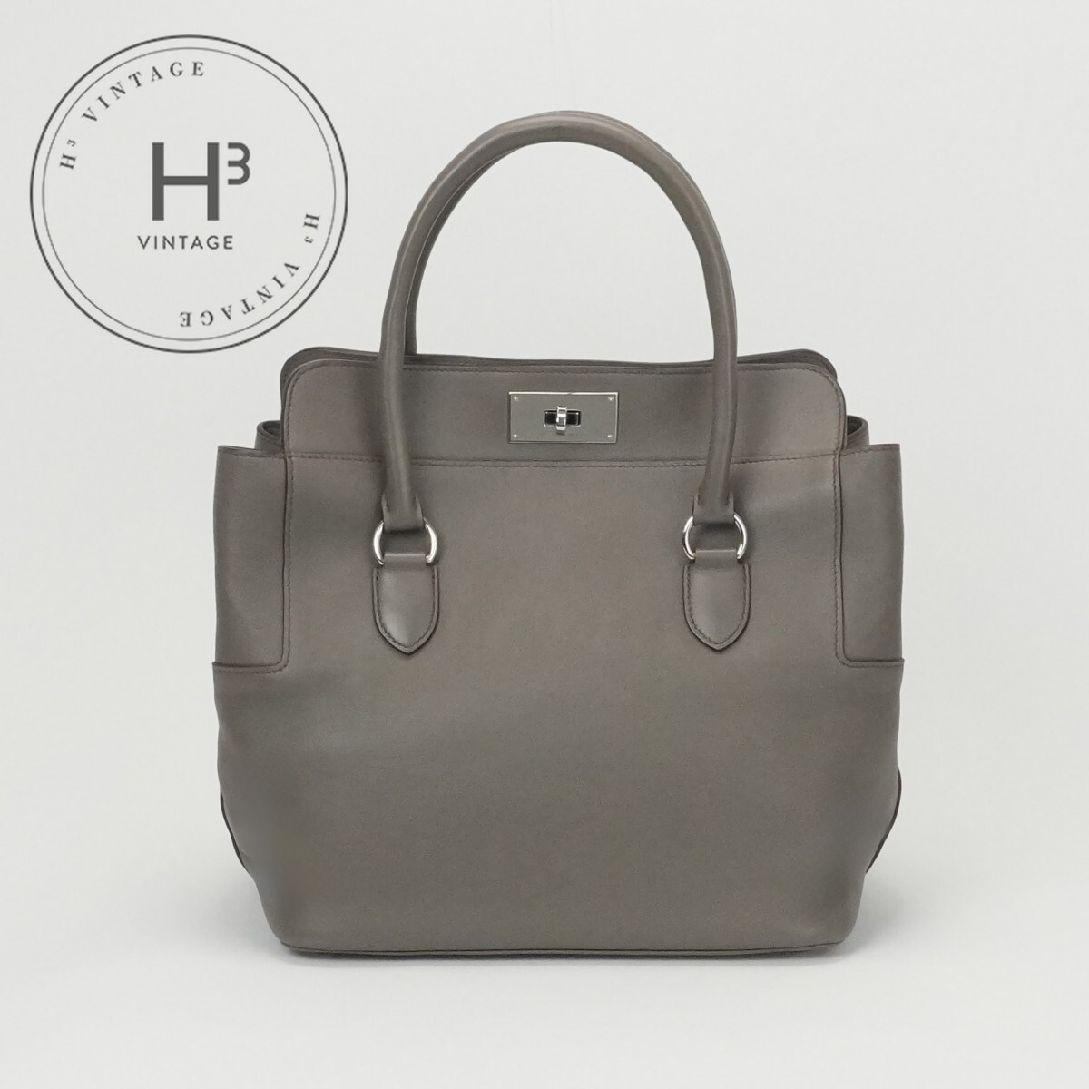 エルメス　BOX　箱のみ　計３４個　ほぼ綺麗なお品物！！多少スレ等あり エルメス BOX 箱のみ 計34個 ほぼ綺麗なお品物！！多少スレ等あり