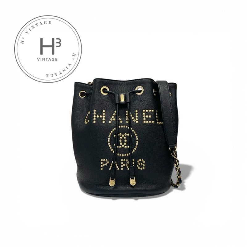 シャネル CHANEL バッグ ショルダーバッグ キャビアスキン ブラック 黒 ゴールド ココマーク ドーヴィル ロゴスタッズ 巾着 チェーン|H3(エイチスリー)店