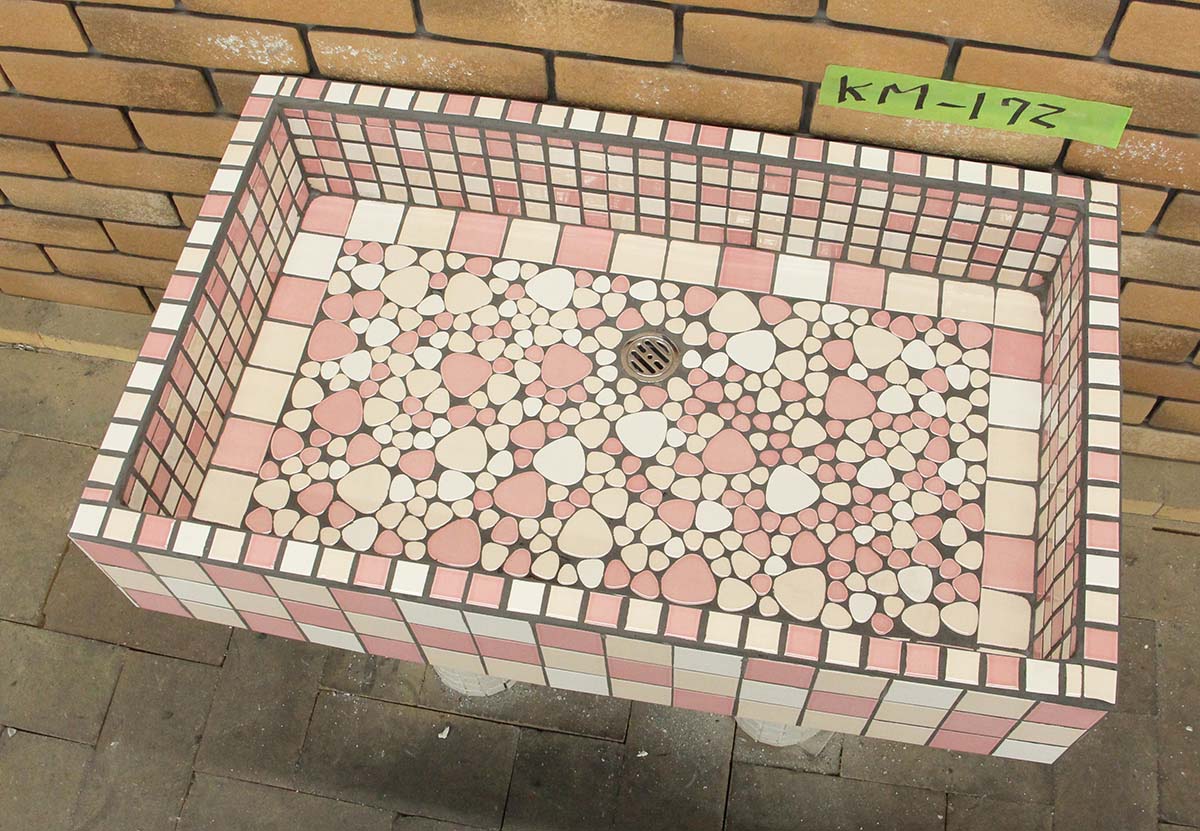 庭園シンク 瓦流し台昭和レトロ、モザイック瓦張り、KM続きもの KM-172 手作り庭園シンク 室内装飾 着飾る 年より老人ホームなどにも大一般受けです