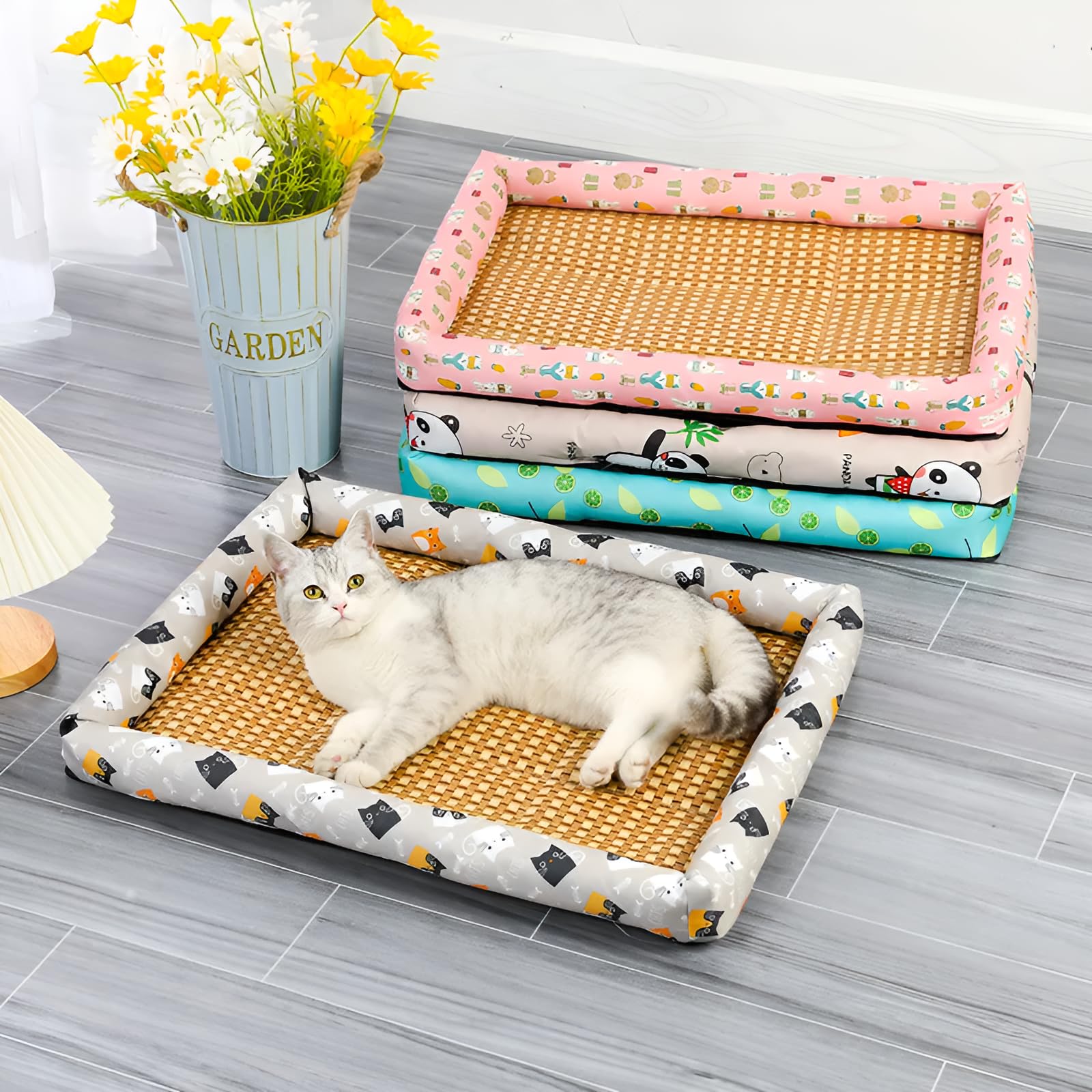 ペットマット 夏ござ ござベッド 犬 猫 夏 ペット用 マット 涼感 柔らかい 暑さ対策 寝台 涼感マット ひんやり 夏対策 冷感 防水 防湿 爽やか 防ダニ 強力消臭 滑り止め 耐久性 洗濯可能 子犬 猫用 寝ござ 5-35kg