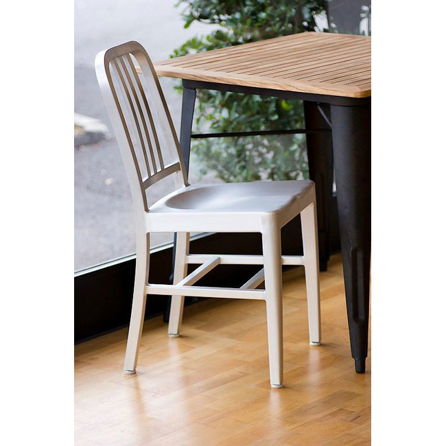 【ランキング受賞】 【新商品】NAVY CHAIR ネイビーチェア ポップでオシャレな椅子 シルバー デザイナーズ家具 ジェネリック家具 リプロダクト チェア