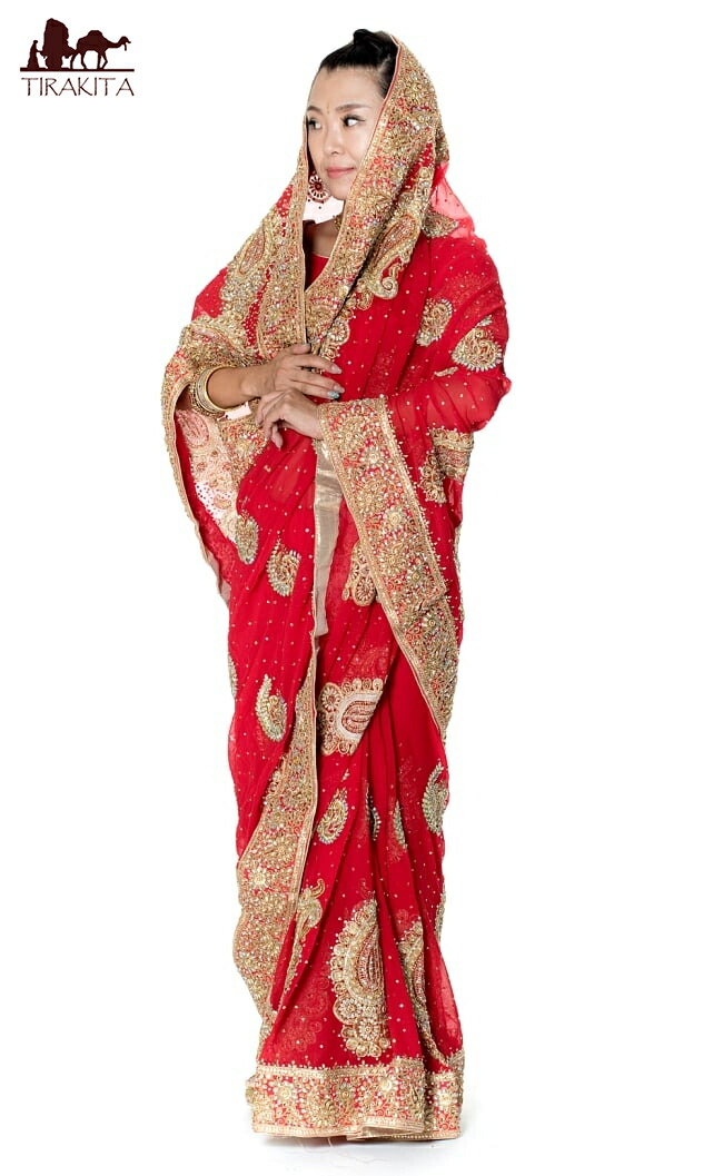 赤 チョリ付き 民族衣装 孔雀の羽刺繍の婚礼用ゴージャス 結婚式 切り売り布 デコレーション布 インドサリー エスニック衣料 レトルトカレー 送料無料 送料無料 ジョーゼットサリー ウェディングドレス インド レディース アジアンファッション エスニック
