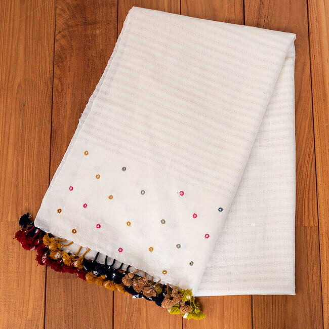 【送料無料】 【1点もの】ブジョーディ村の手織りショール / ストール マフラー ブランケット カッチ 刺繍 ラバリ族 ひざ掛け TIRAKITA(ティラキタ) スカーフ ドゥパッタ レディース エスニック衣料 アジアンファッション エスニックファッション｜インド雑貨・アジア雑貨-TIRAKITA